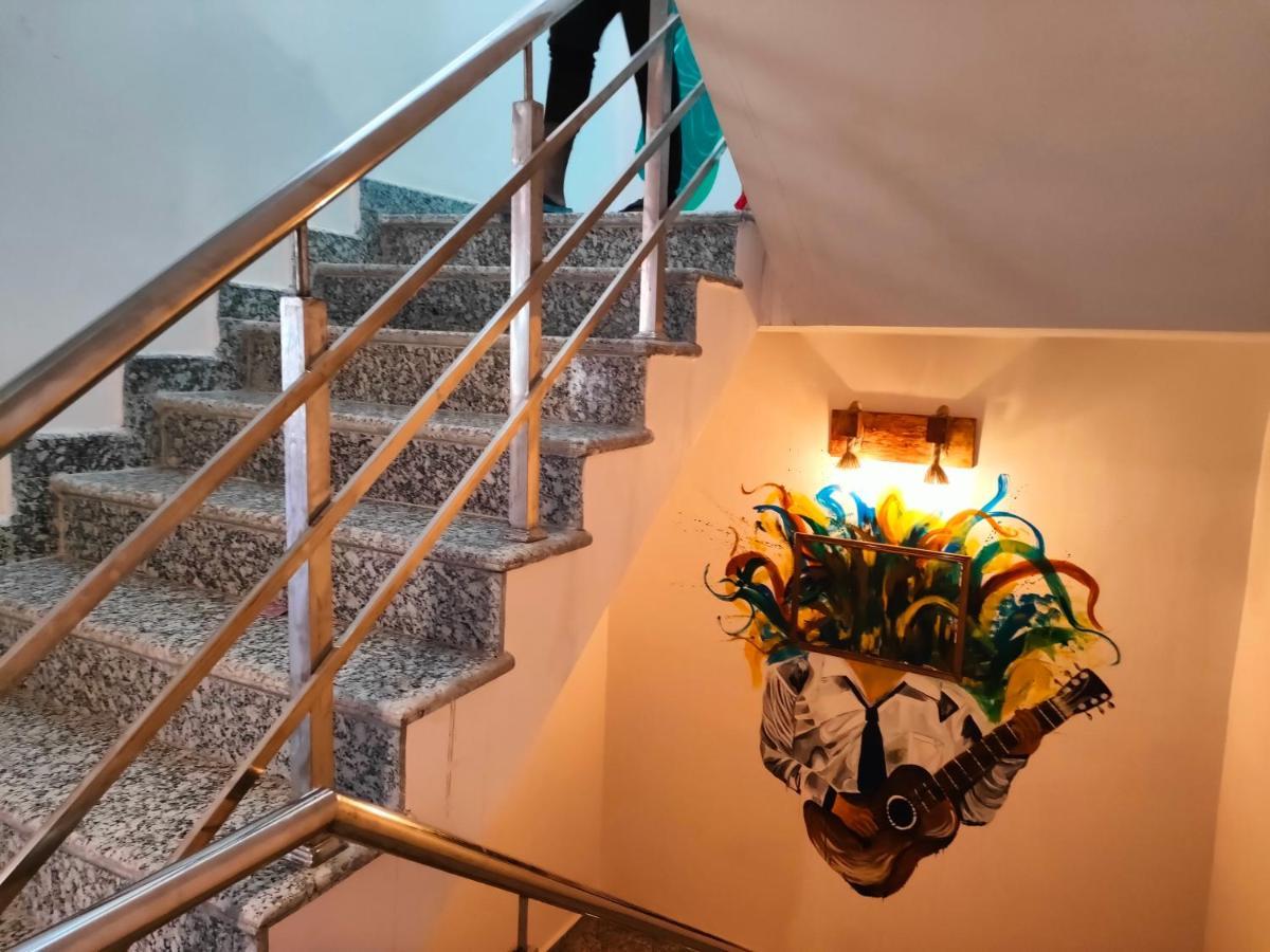Backpacker Duniya Hostel ริชิเคช ภายนอก รูปภาพ