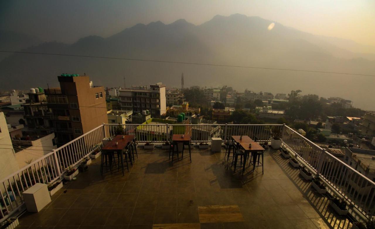 Backpacker Duniya Hostel ริชิเคช ภายนอก รูปภาพ