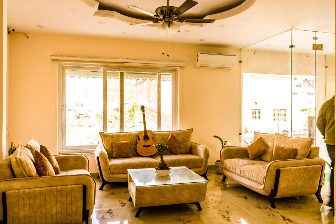 Backpacker Duniya Hostel ริชิเคช ภายนอก รูปภาพ