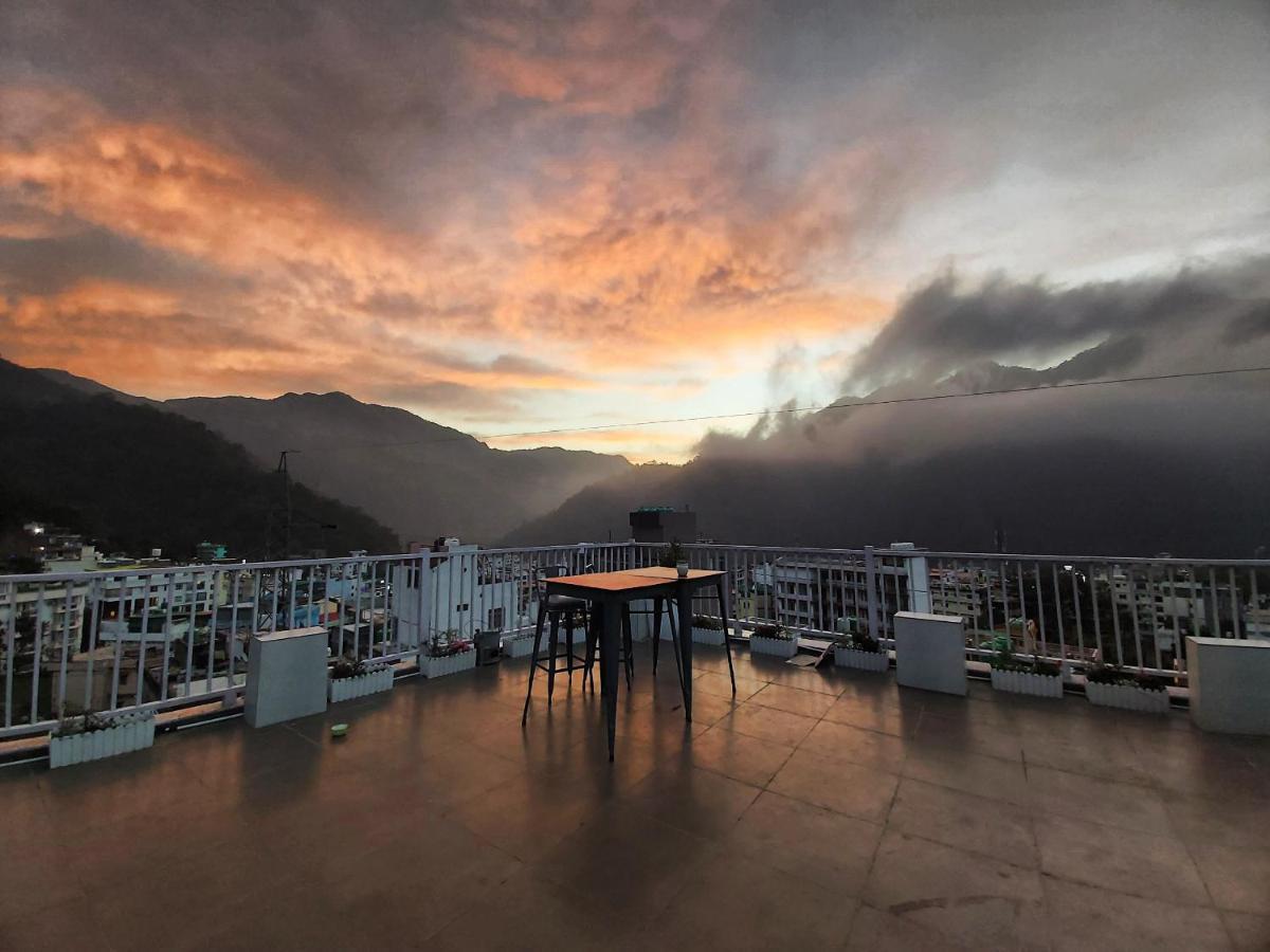 Backpacker Duniya Hostel ริชิเคช ภายนอก รูปภาพ