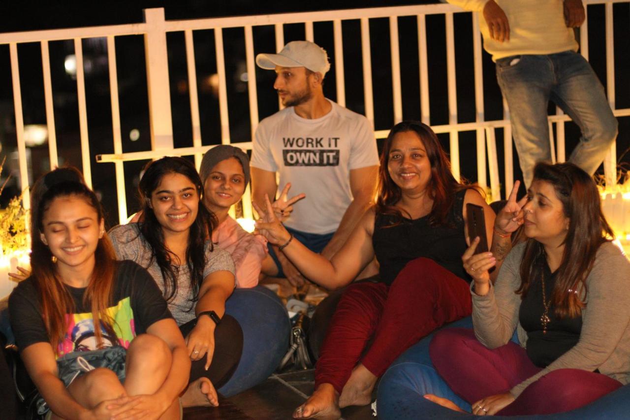 Backpacker Duniya Hostel ริชิเคช ภายนอก รูปภาพ